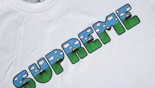 時代性を保つ　シュプリーム ザシット　印象的にＴシャツ ホワイト.