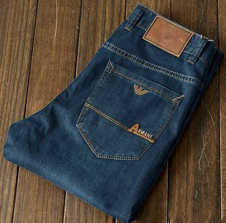 ARMANIアルマーニ スーパーコピー人気大定番ストレートデニムパンツ