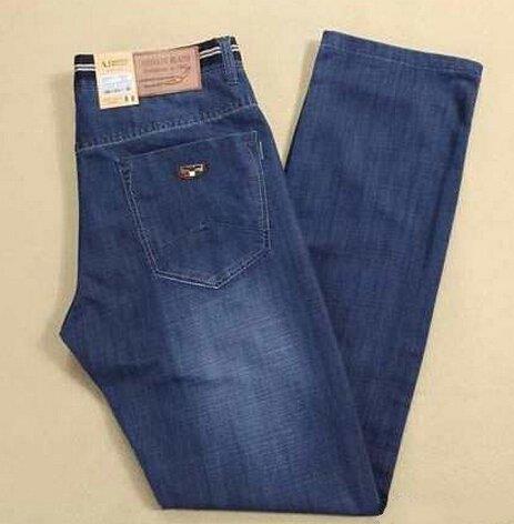 ARMANI アルマーニ偽物 ストレートデニムパンツ 重宝するアイテム