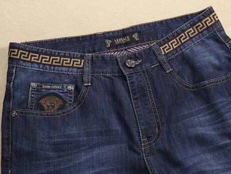 VERSACE ヴェルサーチ スーパーコピージーンズ 機能性 耐久性抜群