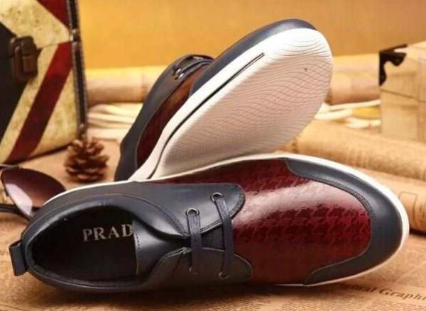 PRADA プラダ コピー品激安カジュアルシューズ