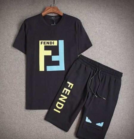 FENDI フェンディ 偽物 半袖Tシャツ
