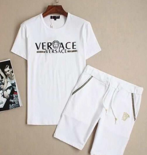 VERSACE ヴェルサーチ 偽物 半袖Tシャツ