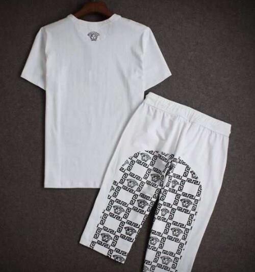 VERSACE ヴェルサーチ コピー通販  半袖Tシャツ