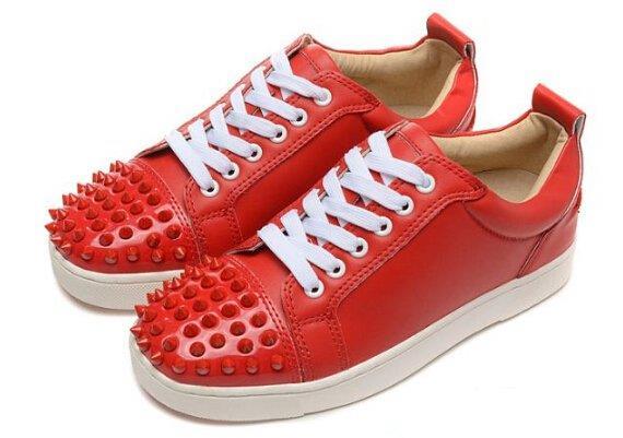 Christian Louboutinクリスチャンルブタン  スパイクカップルの靴 スニーカー