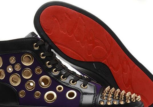 Christian Louboutinクリスチャンルブタン スパイク 穴が付くデザイン スニーカー