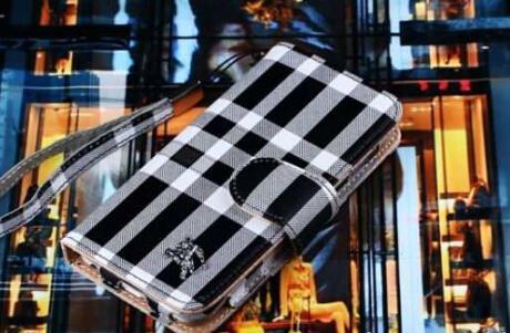BURBERRY バーバリー iPhone6 専用携帯ケース