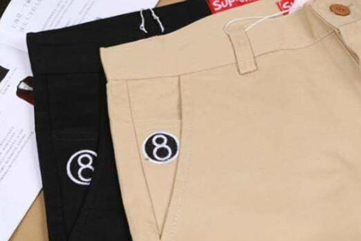 SUPREME シュプリーム