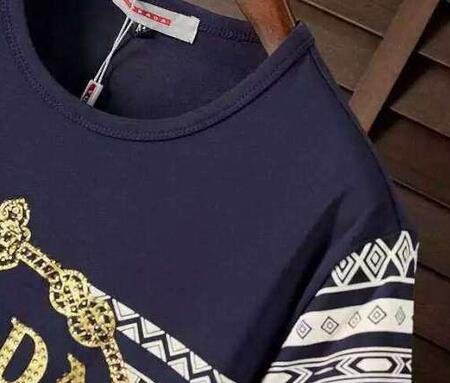PRADA プラダ 半袖Tシャツ