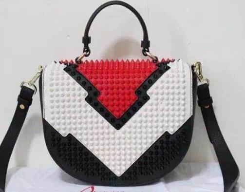 クリスチャンルブタン Christian Louboutin スパイク 手持ち&ショルダー掛け