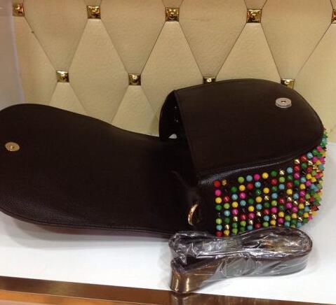 クリスチャンルブタン Christian Louboutin カラースパイク ショルダーバッグ