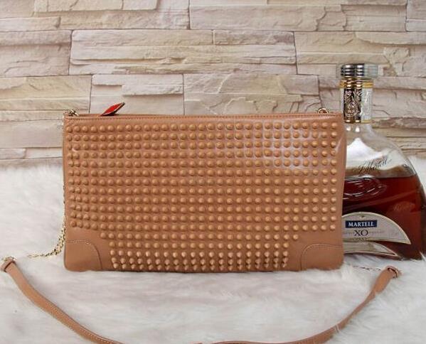 クリスチャンルブタン Christian Louboutin スパイク ショルダーバッグ