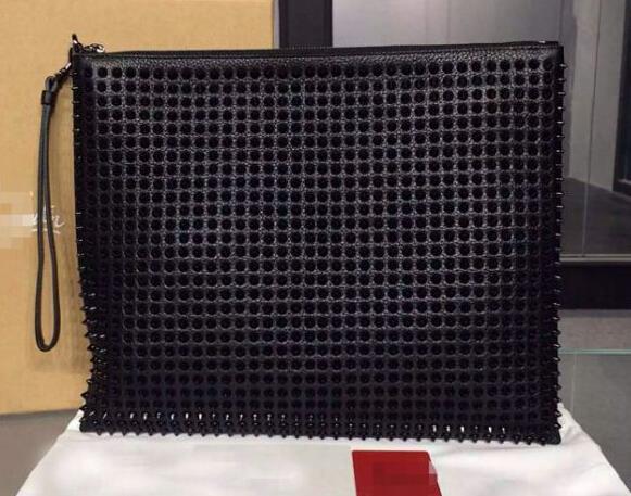 クリスチャンルブタン Christian Louboutin スパイクポーチ