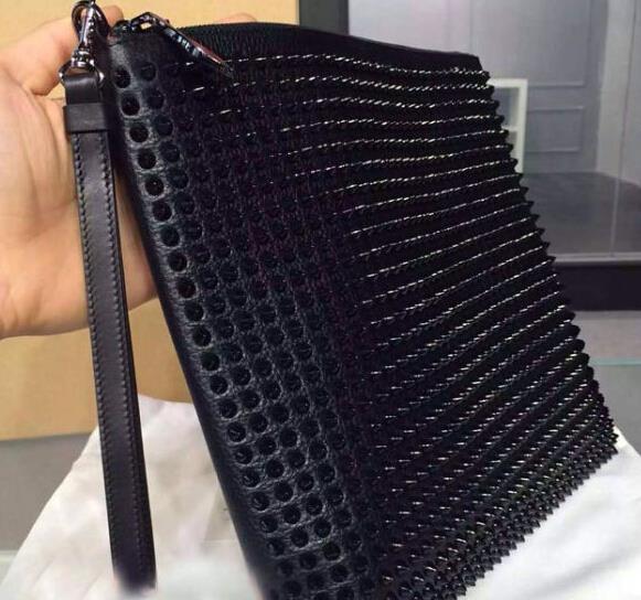 クリスチャンルブタン Christian Louboutin スパイクポーチ