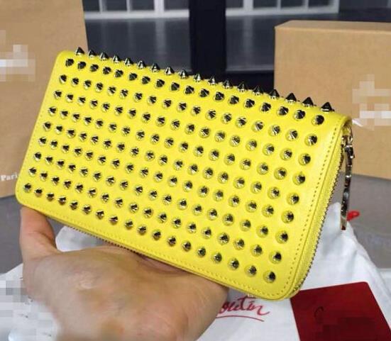 クリスチャンルブタン Christian Louboutin スパイク財布