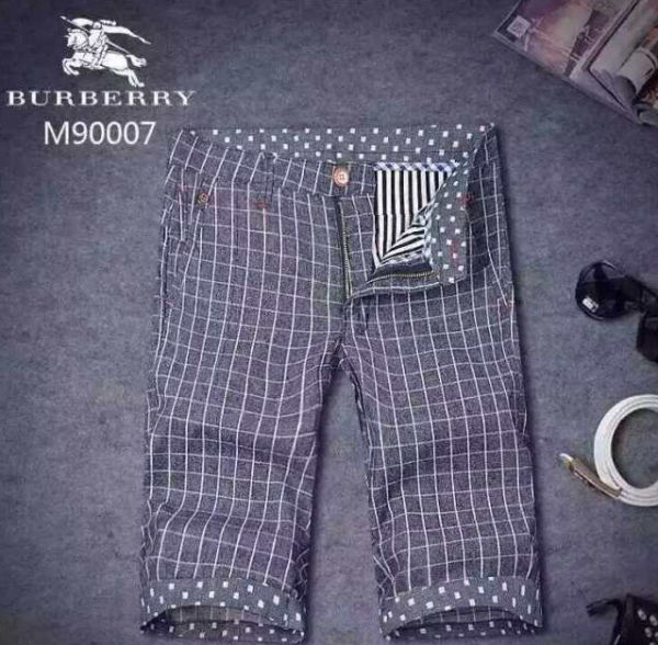 BURBERRY バーバリーショートパンツ