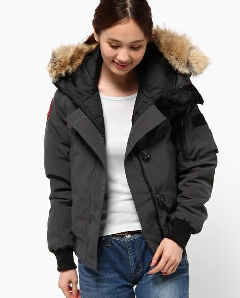 上品な印象にCANADA GOOSE/カナダグース 大活躍してくれるレディースダウンジャケット .