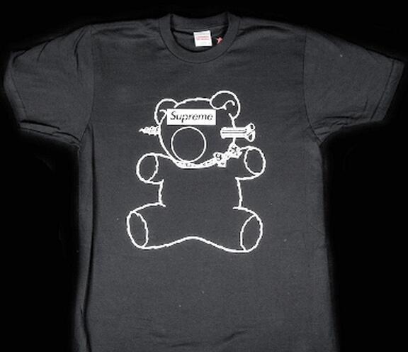 上質感が際立ちSupreme　シュプリーム コピー 　爽やかなTシャツ .