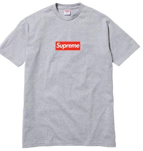 夏に欠かせないアイテム　シュプリーム 爽やかな印象に溢れるＴシャツ .