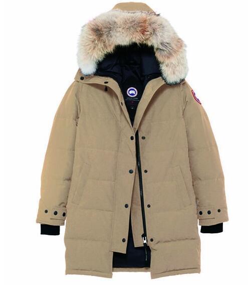 大胆な個性的に　CANADA GOOSE カナダグース　プレゼントにもダウンジャケット.