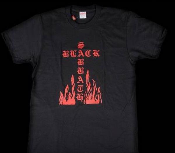 柔らかい シュプリーム スーパーコピー  清涼感のあるＴシャツ ブラック.