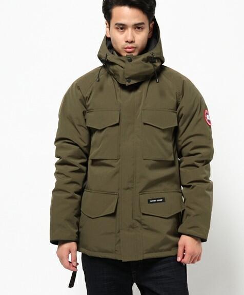 好感度ある　CANADA GOOSE /カナダグース　　魅力のダウンジャケット.
