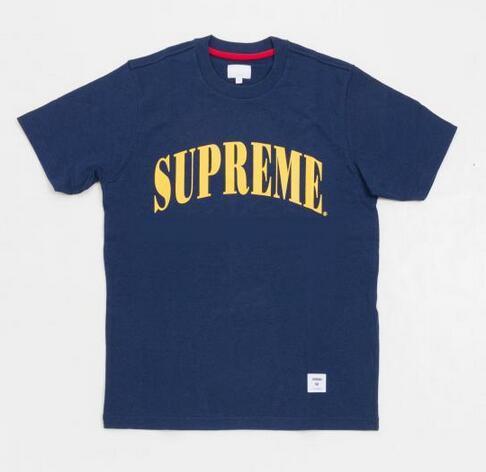 オシャレ感度が高いSupreme シュプリーム  コリエセウムトップ Ｔシャツ.