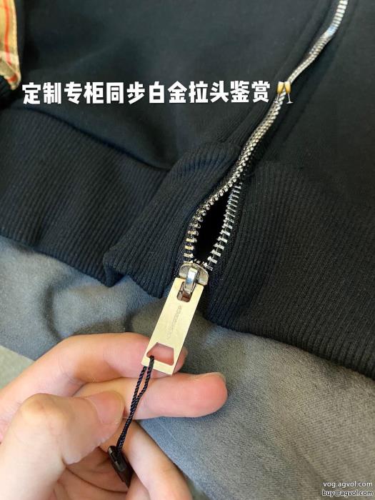 Burberryブランド 偽物 通販パーカ付き適度な光沢感があり秋冬シーズン継続トレンド新着_0_0