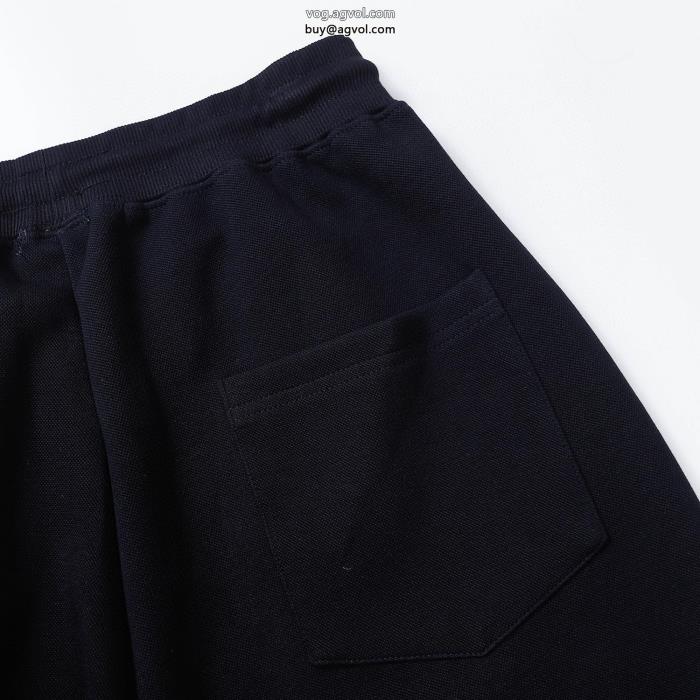 冬が待ちきれないブランド新作愛用ブランドスラックスブランド コピー   MONCLER_0_3