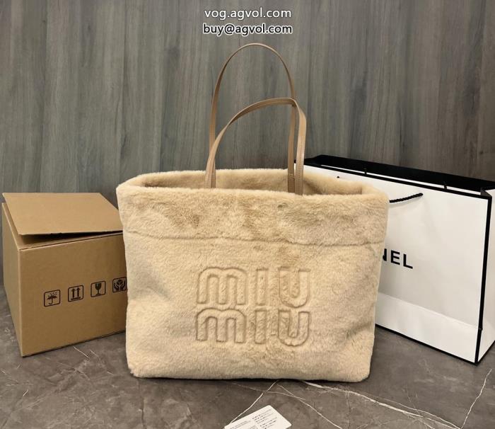 MIUMIU正規品保証22秋冬機能的なアイテムバッグコピー ブランド 通販_0_0