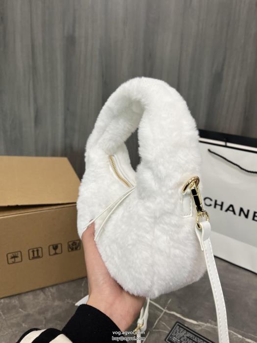 MIUMIUお買得セール著名人の着用バッグブランド 品 コピー_0_2