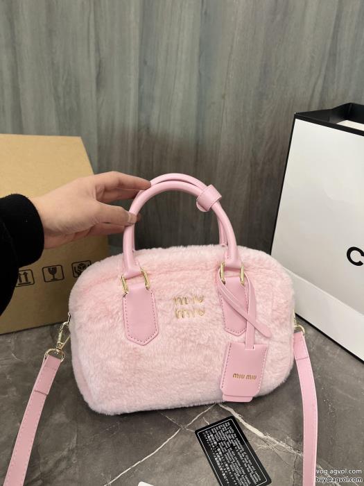多色MIUMIUバッグ海外よりお届け　限定品涼しげに演出激安 ブランド 通販_0_1