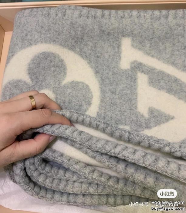 定番人気のモデル優しげ人気アイテムルイ ヴィトンブランド 品 激安 通販マフラー_0_1