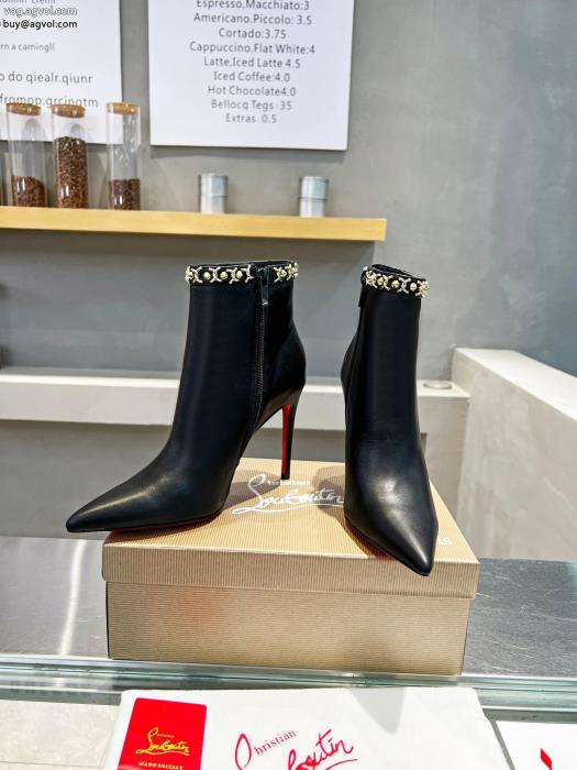 華やかムードを演出しておしゃれ度をUPする新着ブーツブランド コピー 販売Christian Louboutin_0_1