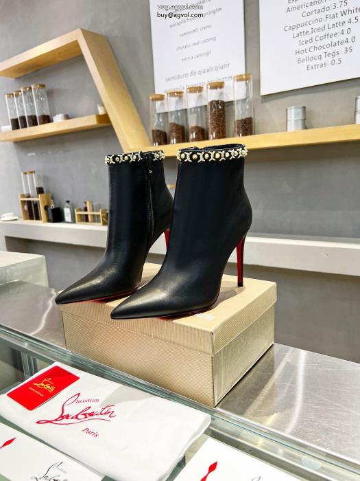 華やかムードを演出しておしゃれ度をUPする新着ブーツブランド コピー 販売Christian Louboutin_0_2