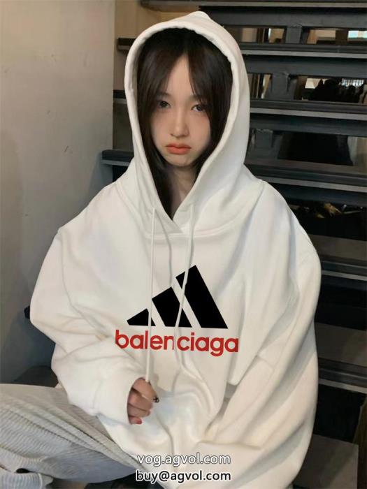 視線を集めて新色入荷balenciagaブランド スーパー コピーパーカー 2022秋冬男女共用_0_3