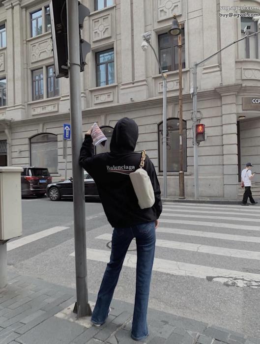 balenciaga限定デザイン期間限定価格パーカー 2022秋冬男女共用ブランド コピー ショップ_0_2