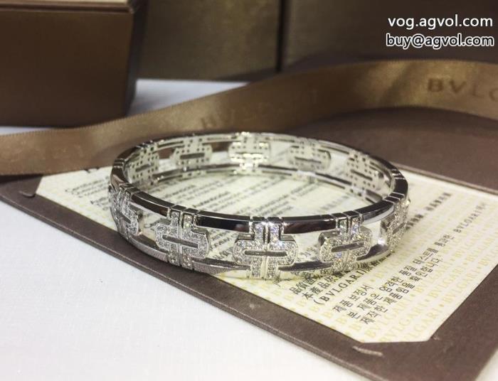 偽 ブランド 購入品質がきちんとしている売り切れ間近甘過ぎず大人な印象にBVLGARIブレスレット_0_0