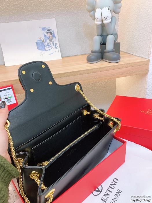 最高級多色ブランド 通販秋冬に役立つカジュアル期間限定VIPセールVALENTINOかばんを斜めに提げる_0_1