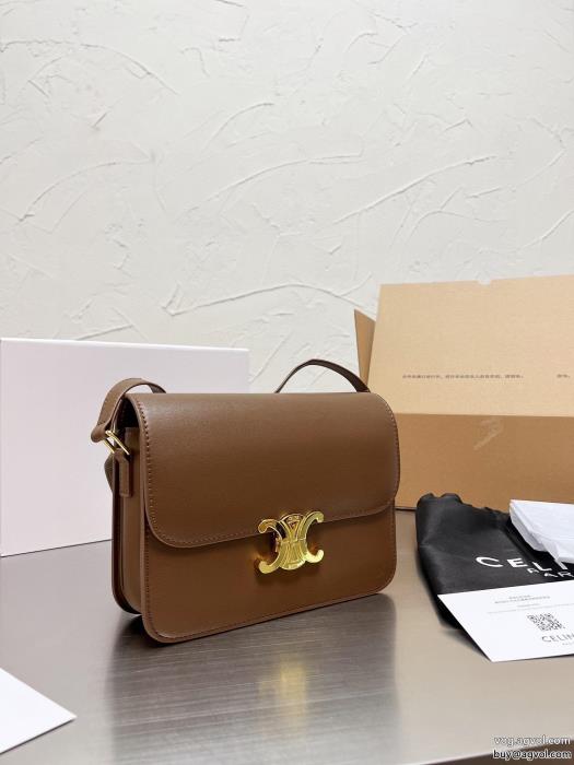 バッグセリーヌブランド コピー  完売必須☆お早めに注目ブランドは2022最新品質がきちんとしている_0_1