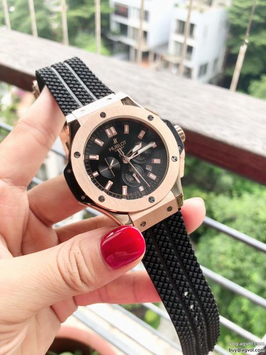 必买大変お買得秋冬のコーディネートに欠かすことのできない偽 ブランド HUBLOT腕時計_0_3