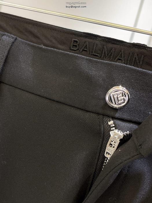 男性用スラックス高品質コピー ブランド2022秋冬にも引き続き大活躍！人気新商品BALMAIN_0_0