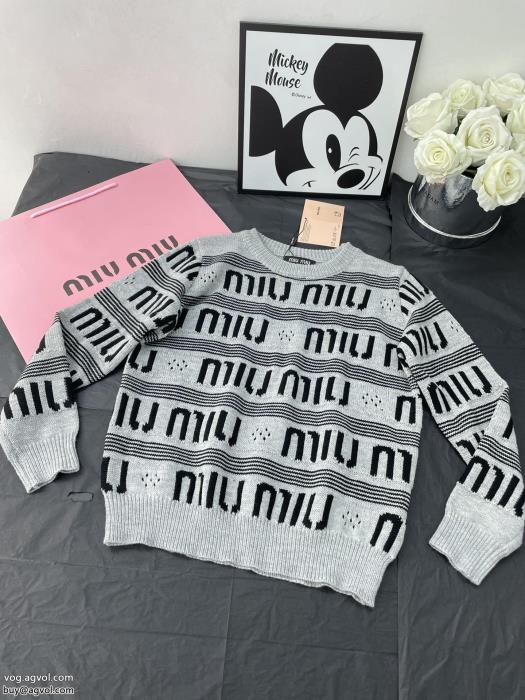 MIUMIU芸能人愛用ブランドすぐお届け　秋冬新作セーター堪称完美激安 通販 専門_0_4