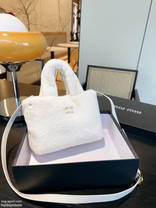 バッグスーパー コピー 通販MIUMIU見つけてほしい一品限定デザイン強く推薦する_0_4