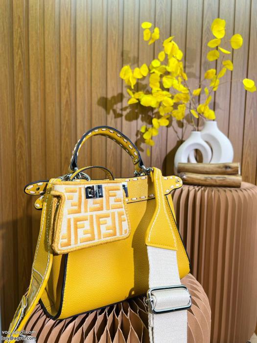 FENDI個性的なデザイン大人っぽく仕上げ強く推薦するブランド 品 スーパー コピーマルチカラーから選べるバッグ_0_4