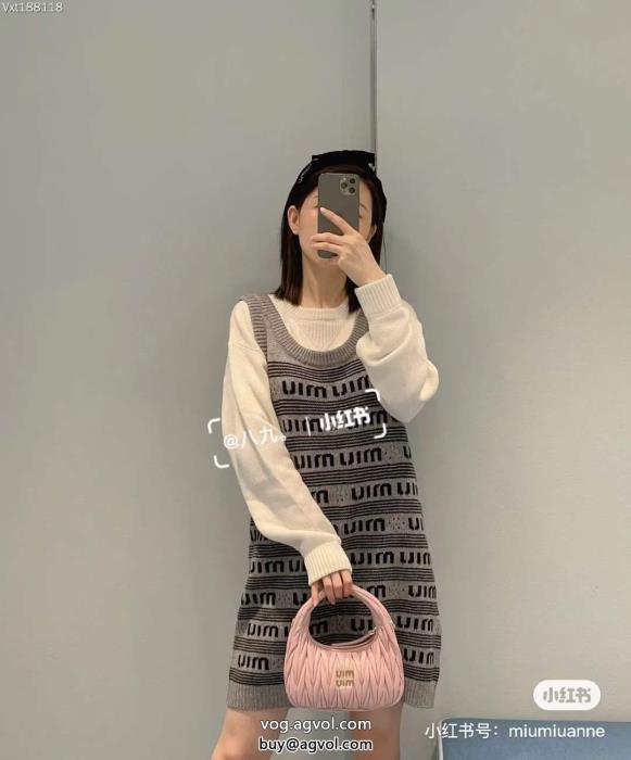ワンピースMIUMIUネクストヒット必至ブランド飽きのこないデザイン品質がきちんとしているブランド 品 コピー_1_2