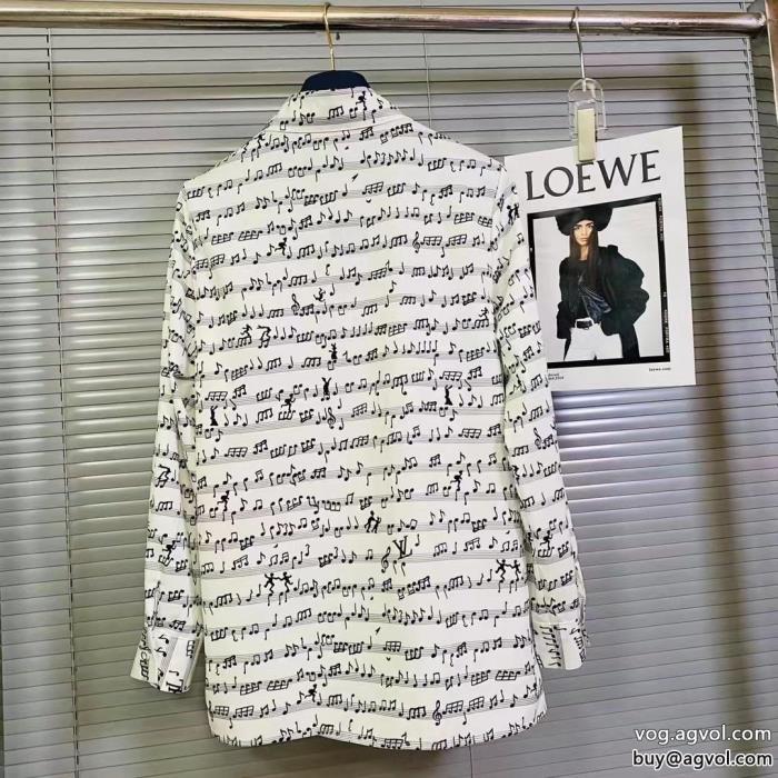 LOUIS VUITTON洗練されたおしゃれ感を持つ先行販売スーパー コピー 安心長袖Tシャツ質感が細かい_0_3