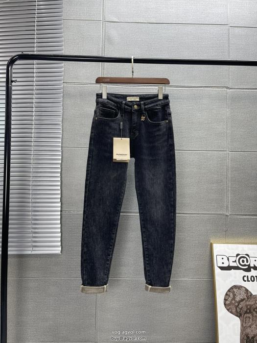 BURBERRY柔らかくて気持ちいいジーンズブランド コピー 販売 手持ち在庫あり海外セレブ愛用使い勝手の良い_0_1