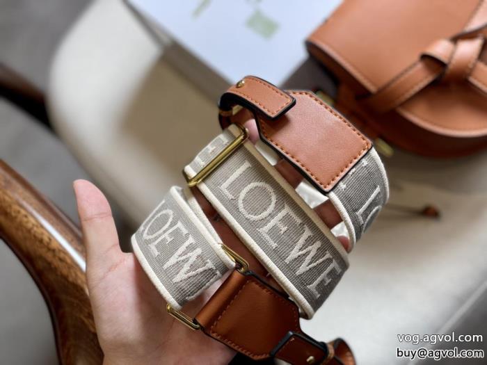 ふんわり柔らか相性抜群のコンビ偽 ブランド 販売高品質バッグLOEWE_0_1