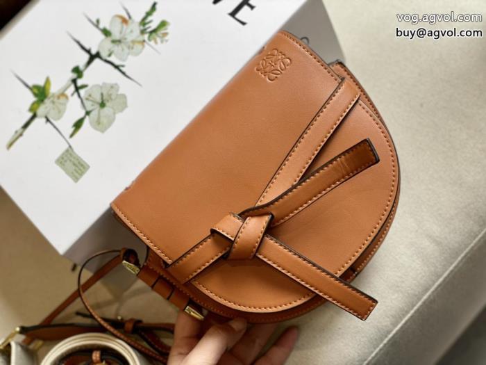 ふんわり柔らか相性抜群のコンビ偽 ブランド 販売高品質バッグLOEWE_0_2